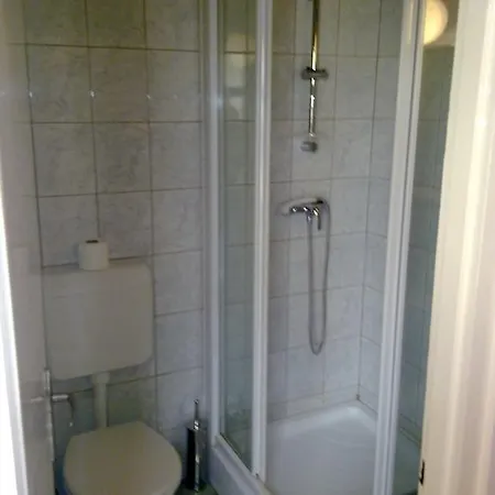 Hostel Eszterhazy Karoly Egyetem