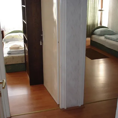 Hostel Eszterhazy Karoly Egyetem
